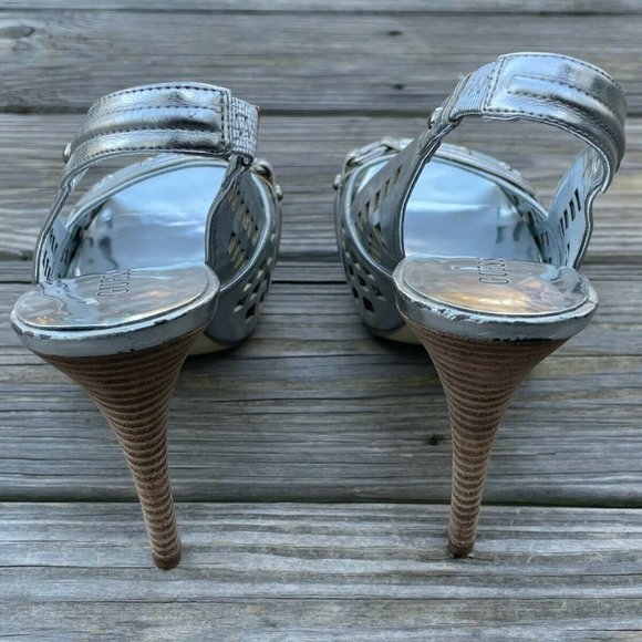 Guess Women Heel Shoes Silver Tone Leather Upper Open Toe Shoes Size 9M - Picture 6 of 12